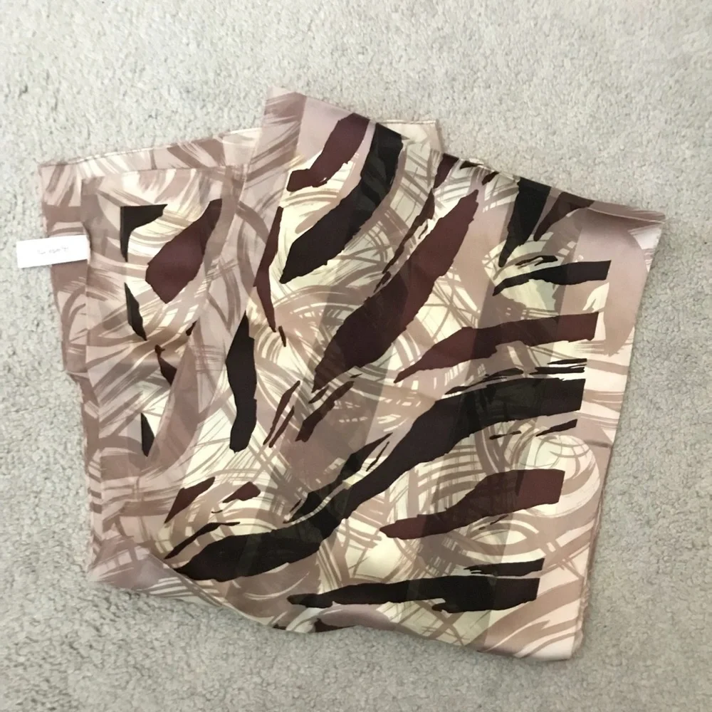 Jacqueline Ferrar 100% Silk Scarf